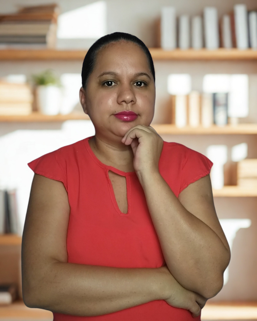 Leide Soares sobre a autora do blog manual dindinzeiras